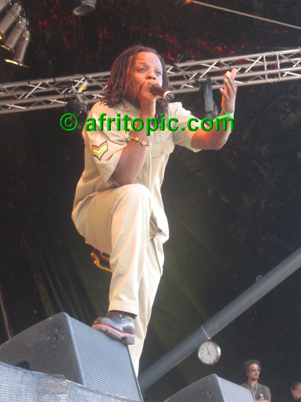 ../Images/Summerjam2005_4 197.jpg